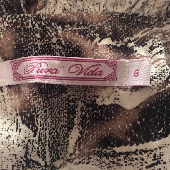 Pura Vida Victorian Trench Coat Snake skin Print - Picture 8 of 8